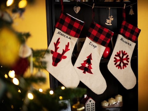 Entre 2 y 10 dólares: los mejores regalos para rellenar medias navideñas están de oferta esta semana