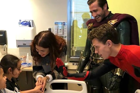 Personajes de 'Spider-Man: Lejos de casa' visitaron hospital infantil