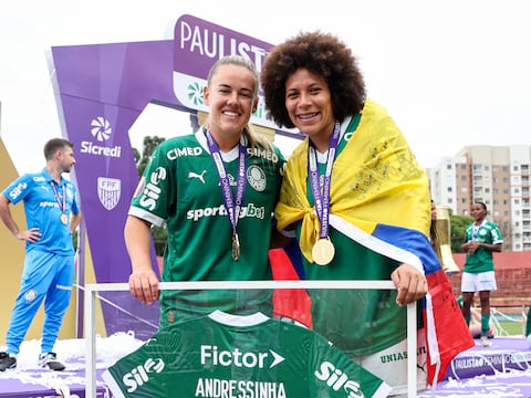 Joselyn Espinales celebra título en Brasil con Palmeiras femenino