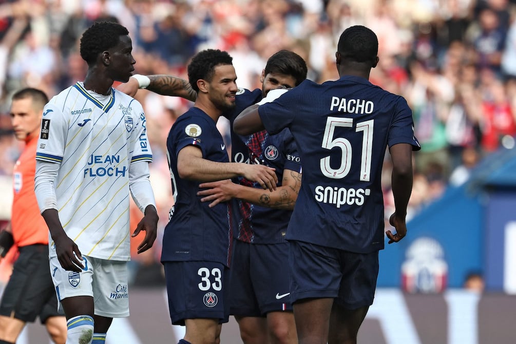 PSG empata 2-2 con Lorient en el Parque de los Príncipes y mantiene abierta la Ligue 1