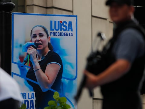 Luisa González y la RC están bajo dos investigaciones: el Tribunal Contencioso Electoral sustancia una denuncia por una infracción electoral