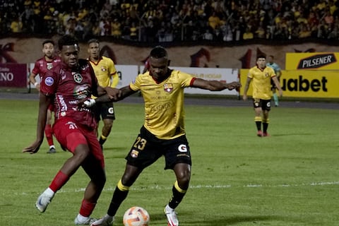 ‘Lo conozco al profesor, hay que darle todo el respaldo’, dice Dixon Arroyo sobre la llegada de Ismael Rescalvo a Barcelona SC