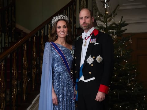 La princesa Catalina luce una exclusiva tiara utilizada históricamente por reinas, pero nunca por Camila