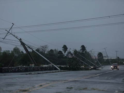 El supertifón Fung-wong se debilita tras tocar tierra en Filipinas, pero mantiene riesgo