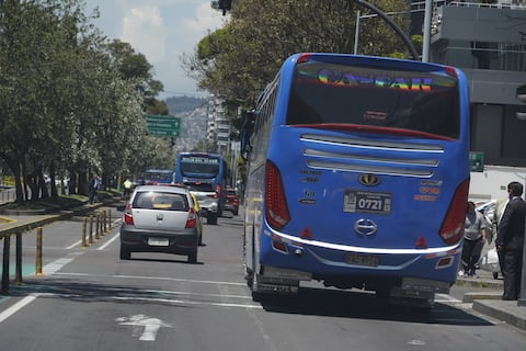 Transportistas de Pichincha descartan paralización pese a la subida de combustibles