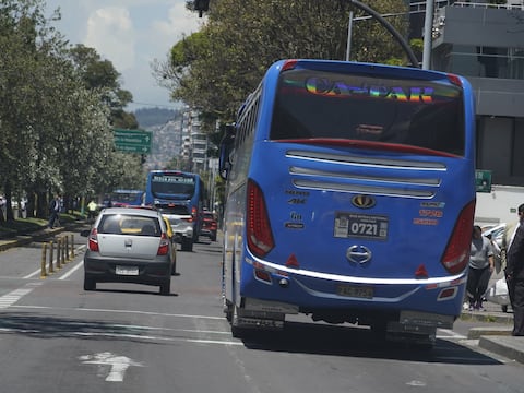 Transportistas de Pichincha descartan paralización pese a la subida de combustibles
