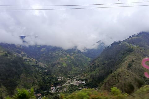Baños y Patate en alerta por movimientos de tierra activos: en un año se dio un desplazamiento de 45 centímetros en la zona alta de Illuchi