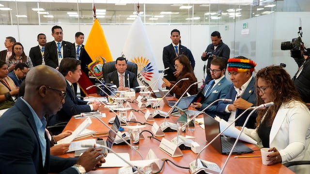 Comisión de Fiscalización gira su agenda hacia la emisión irregular de licencias y matrículas en varios municipios del país