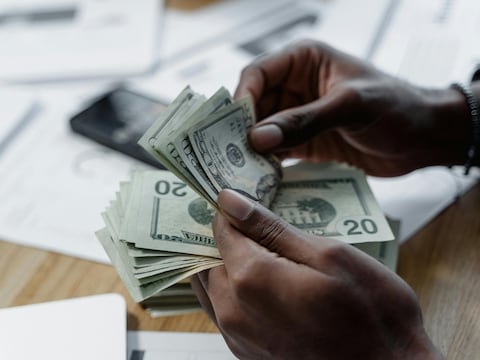 A cuánto sube la hora de trabajo, las horas extras, suplementarias, nocturnas y décimos con el nuevo salario de $ 482