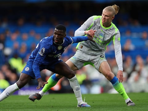 Manchester City golea de visitante al Chelsea de Moisés Caicedo y aprieta la Premier League