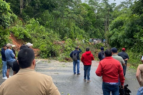 Inundaciones, postes colapsados y vías cerradas: lluvias prolongadas golpean a cantones de El Oro