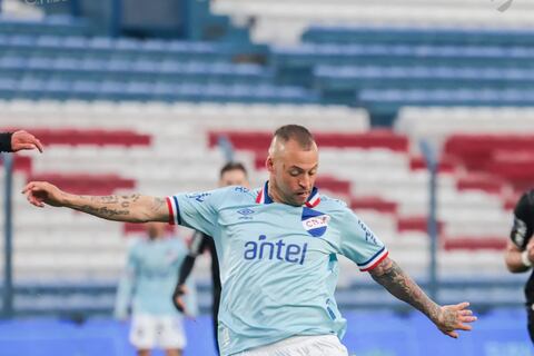 ¿Nicolás ‘Diente’ López está cerca de Emelec?: esto responde el presidente de Nacional de Uruguay