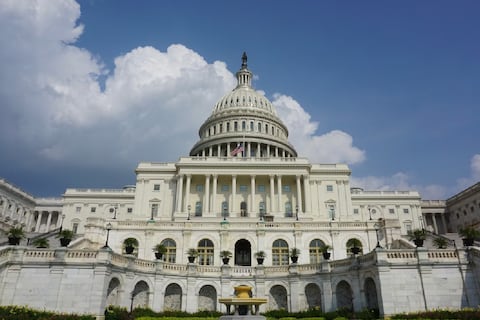 Demócratas rechazan resolución contra los “horrores del socialismo”: Cámara de Representantes de Estados Unidos aprueba medida con 285 votos favor