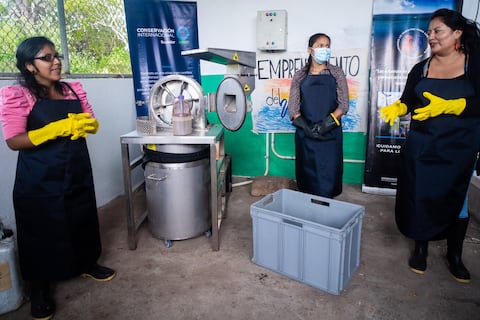 Nueva visión para el sistema de alimentos del mar de Galápagos, uno de los objetivos la Iniciativa Pesquerías Costeras – Challenge Fund Ecuador