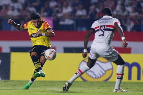 Carlos Alfaro Moreno reacciona ante el informe médico de Joao Rojas: ‘Estoy sorprendido por la publicación de Barcelona SC’