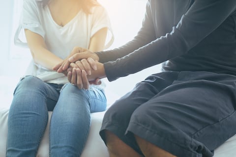 Salvar una vida empieza por escuchar