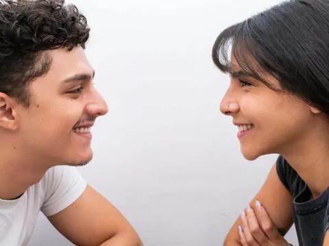 El experimento de 36 preguntas “para enamorarte de cualquiera” creado hace 30 años