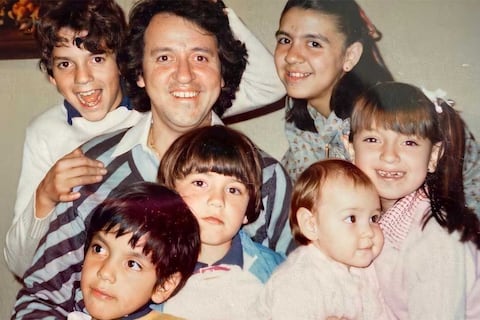 Desde influencer, hasta DJ y político: ellos son los seis hijos de Carlos Villagrán, “Kiko” que no se inclinaron por la actuación ni la comedia como su famoso padre