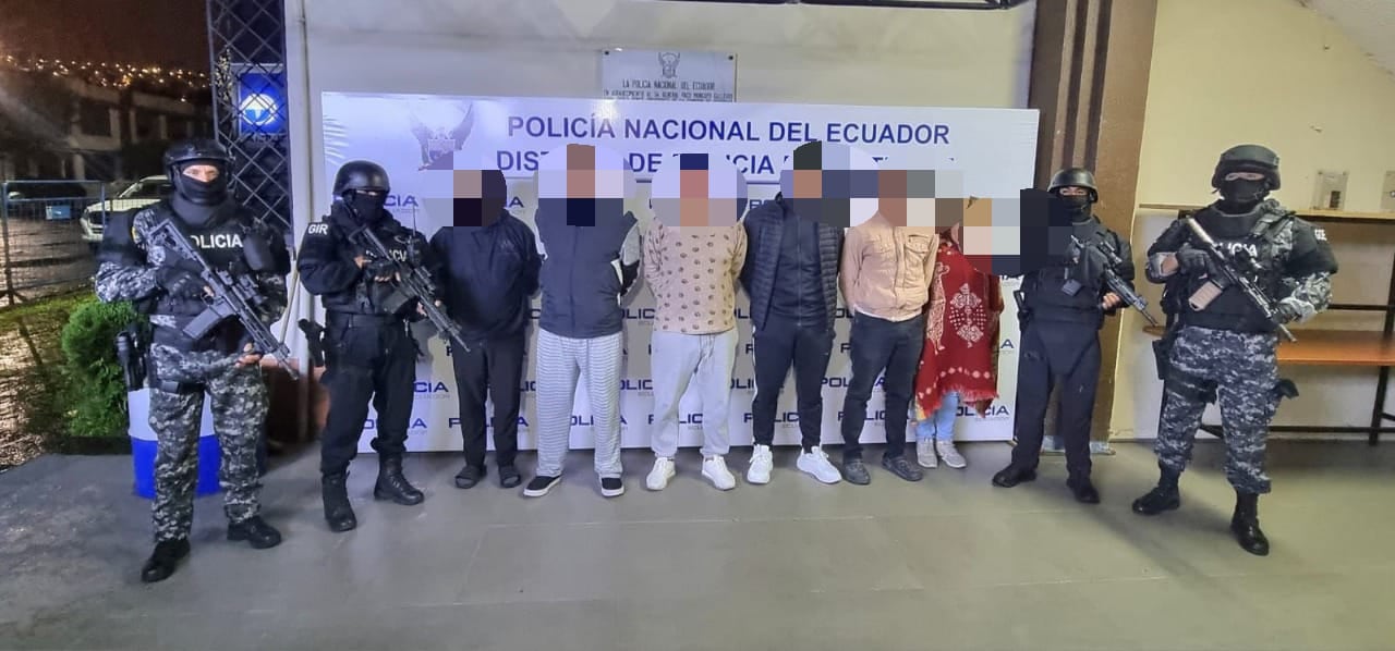 Desarticulan banda que falsificaba y distribuía bebidas alcohólicas en Quito