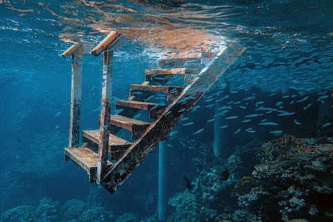 Hallazgo del siglo: encuentran ciudad medieval perdida en el lecho de un lago y a poca profundidad