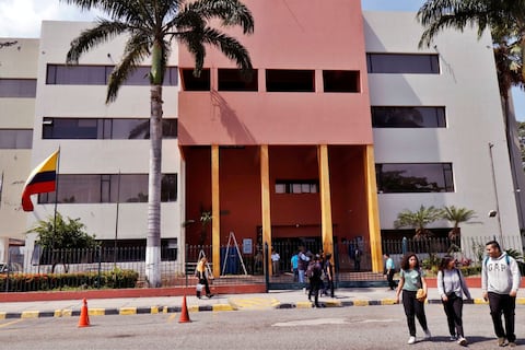 Universidad de Guayaquil, sin tiempo para dar propuestas - Agenda noticiosa del lunes
