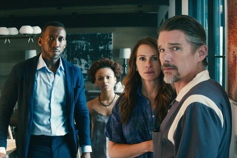 De qué se trata ‘Dejar el mundo atrás’, la nueva película apocalíptica de Netflix, con Ethan Hawke y Julia Roberts