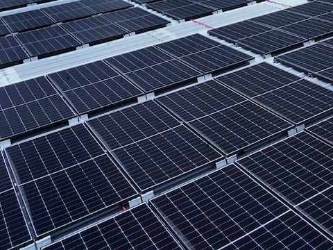 Autogeneración eléctrica: un 70 % de las industrias AV1 de Guayaquil están en etapa avanzada