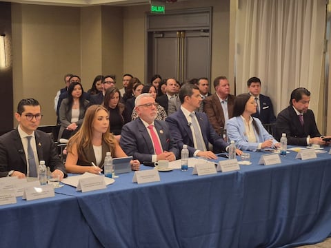 Empresarios de Ecuador y Colombia llaman al diálogo a los gobiernos para frenar pugna arancelaria