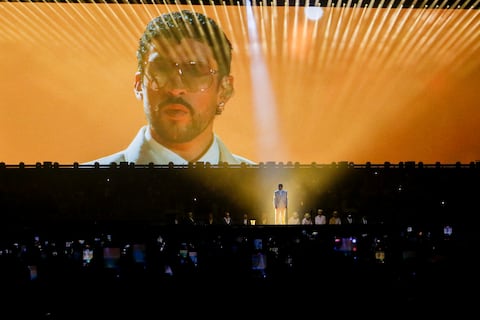 Bad Bunny convirtió Medellín en una fiesta de perreo en su segunda noche, que incluyó un homenaje a Yeison Jiménez