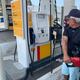Nuevos precios de combustibles por alza del IVA: gasolina extra, diésel y gas subirán entre 5 y 15 centavos