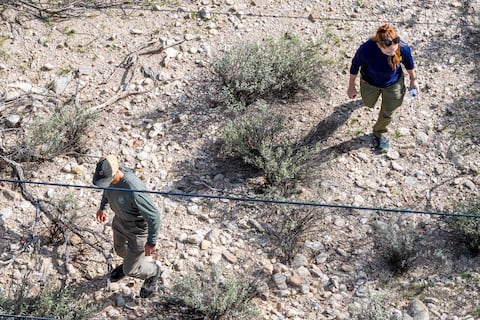 Caso Nancy Guthrie: Los investigadores instalaron una carpa afuera de la casa