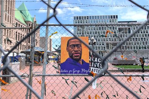 Mineápolis rechaza desmantelar la Policía, una iniciativa impulsada a raíz de las protestas por el asesinato de George Floyd