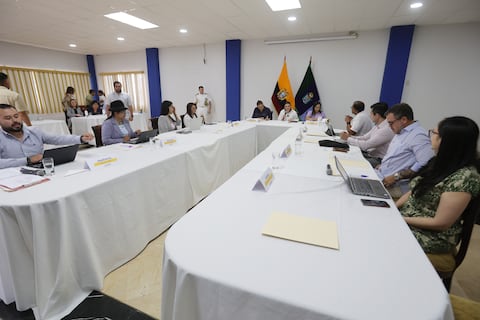María José Pinto y ministros instalaron el primer Gabinete Sectorial de lo Social de 2026 en Santa Elena