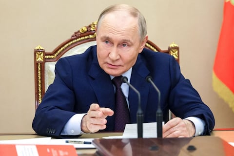Vladimir Putin encarga a su gobierno propuestas para reanudar ensayos nucleares de Rusia