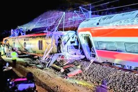 Accidente ferroviario en España: 21 muertos tras choque de trenes en Córdoba