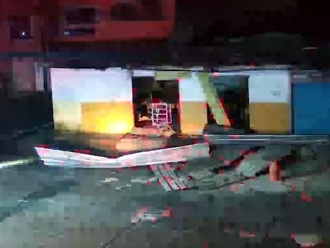 Incendio y explosión se reportó en bodega de la cooperativa Gallegos Lara, en el norte de Guayaquil