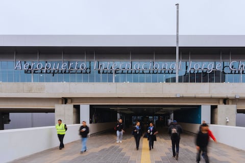 IATA lamenta entrada en vigor de nueva tasa para pasajeros en conexión en el aeropuerto de Lima