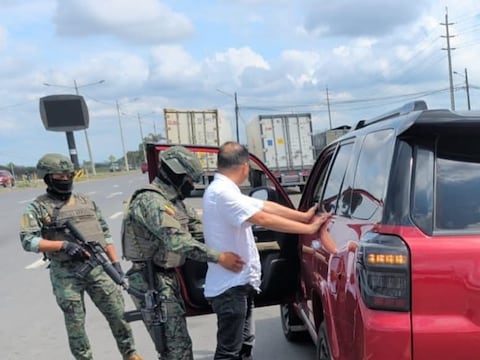 Militares intensifican operativos en Durán con patrullajes y controles a ciudadanos