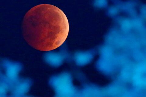 Por esta razón la Luna se transforma en una de sangre este 3 de marzo