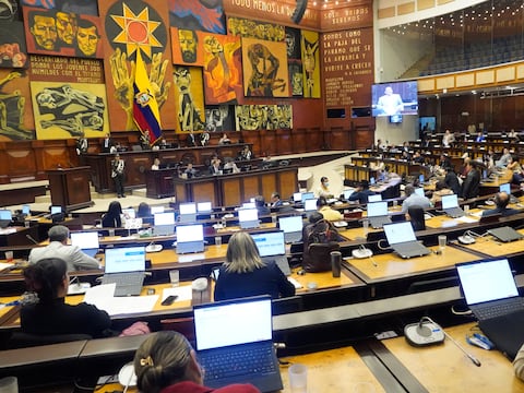 Asamblea Nacional modifica reglamento de viáticos y amplía el bono de residencia para asesores del jerárquico superior