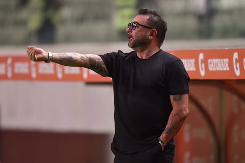 ¡Polémica en México! Antonio Mohamed, DT campeón con Toluca, insulta a periodista durante programa en vivo: ‘Es una mierd...’