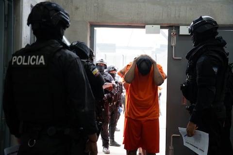 Solo cuatro personas y una lista fija: las nuevas reglas que se deben cumplir para visitar a un detenido