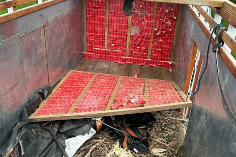 John Reimberg anuncia la retención de un camión con gran cantidad de explosivos ‘de alto poder destructivo’