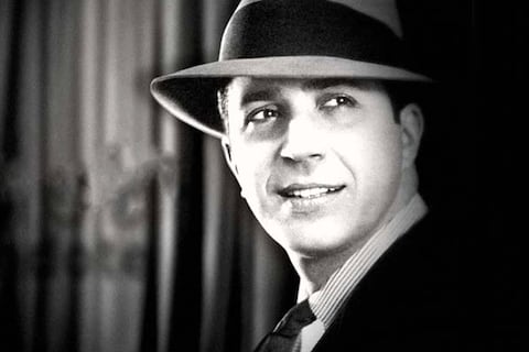 Radio Clarín de Uruguay, la emisora donde se escucha a Gardel en las horas pares