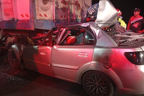 Tres policías de Machala murieron tras choque en Balao al viajar para cumplir su turno