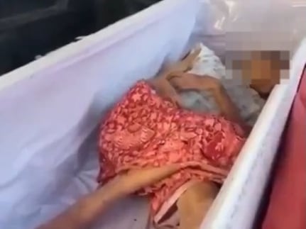 Tailandia: una mujer es hallada con vida dentro de su ataúd antes de ser cremada
