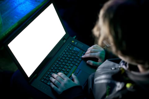 Filtran más de 16.000 millones de credenciales de empresas como Apple, Facebook y Google