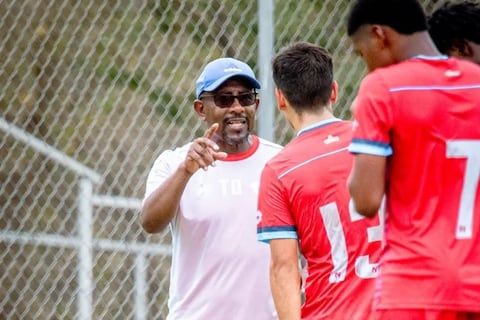 Edmundo ‘Manicero’ Méndez y Gustavo ‘Potro’ Figueroa asumirían el cuerpo técnico de El Nacional