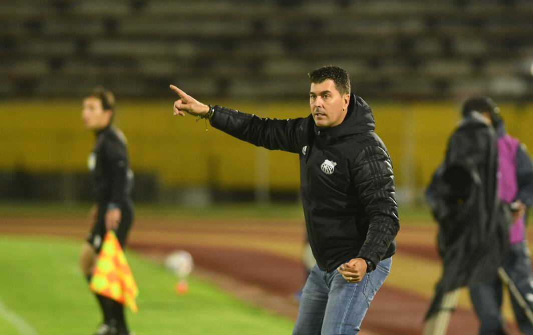 Ismael Rescalvo será el duodécimo DT en la historia en dirigir a Barcelona SC y Emelec