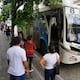 ‘Para uno que anda día a día en la calle no es fácil’: usuarios de buses en Guayaquil con inquietud ante posible alza del pasaje en el transporte